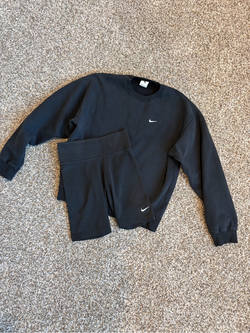 Nike SET